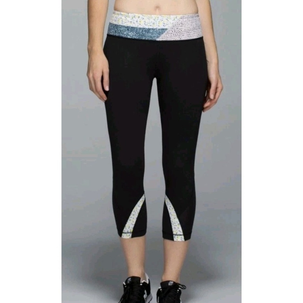 Lululemon INSPIRE CROP II Pants Black Teal Yellow Floral Sz 6 Womans Active Gym